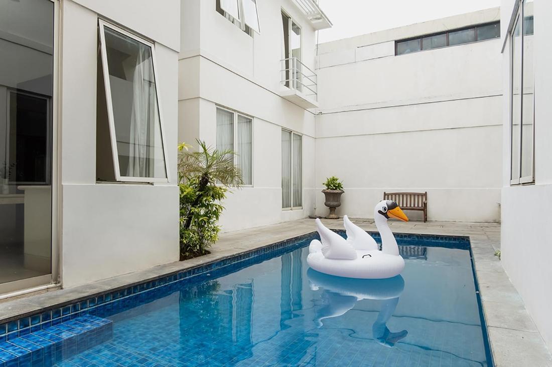 Twospaces Living At The Unit Residence Jakarta Exterior photo