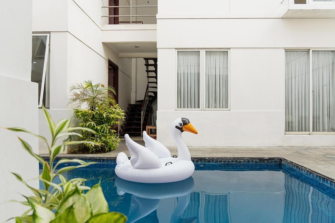 Twospaces Living At The Unit Residence Jakarta Exterior photo